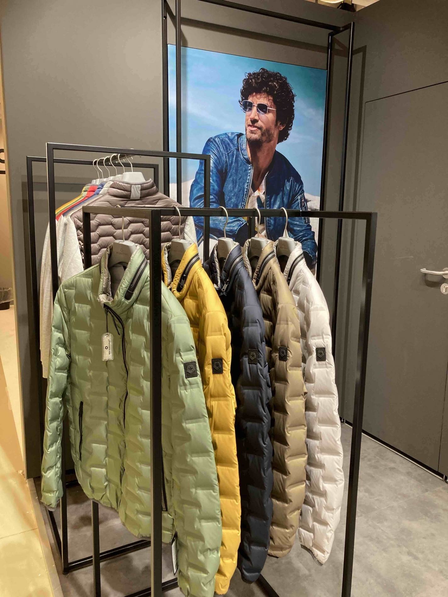 MST S23 Pitti 1